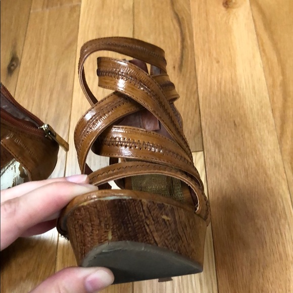 Heels - Picture 4 of 7